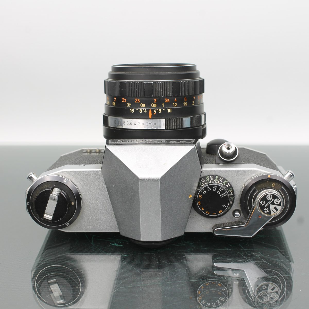 Praktica Super TL + Pentacon Auto 50mm f/1.8