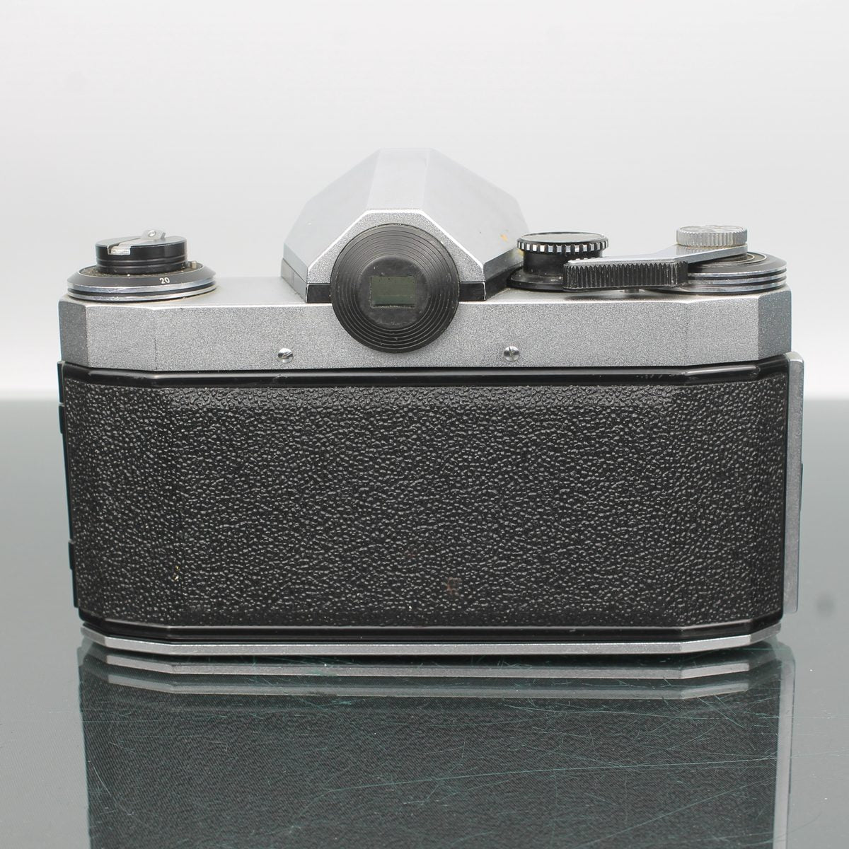 Praktica Super TL + Pentacon Auto 50mm f/1.8