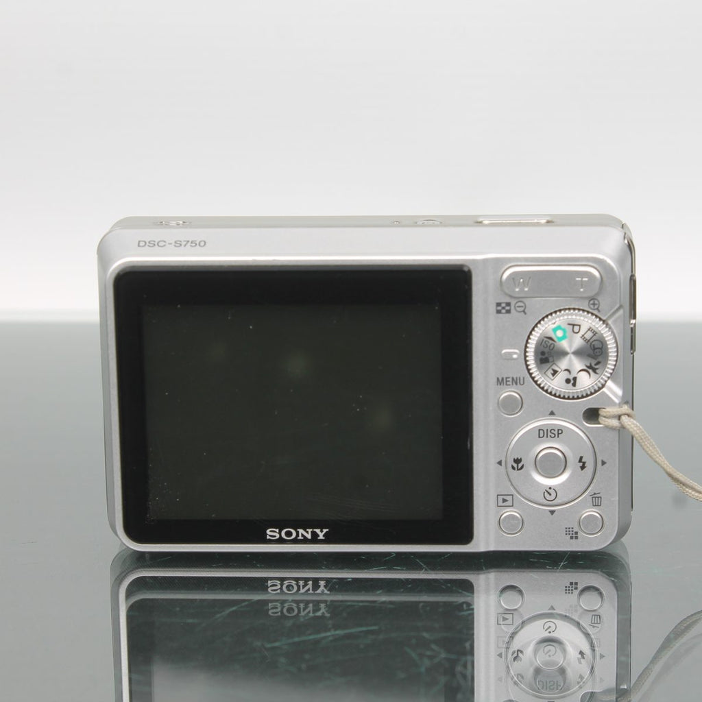 Sony Cyber-shot DSC-S750