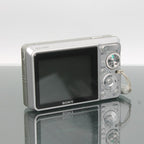 Sony Cyber-shot DSC-S750