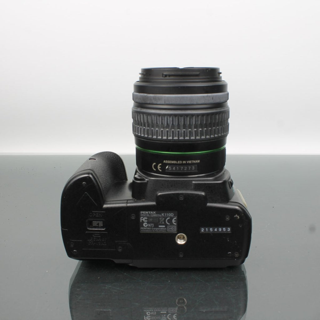 Pentax K110D + Pentax-DA 3.5-5.6 18-55mmAL