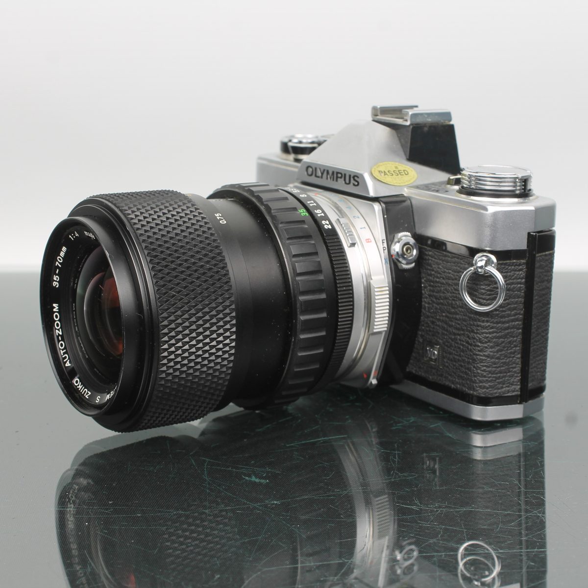 Olympus OM 2 + Olympus OM-System S 35-70mm f/4
