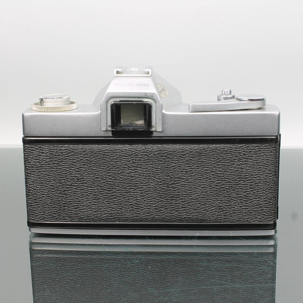 Ricoh Singlex TLS + Vivitar 135mm f/2.8