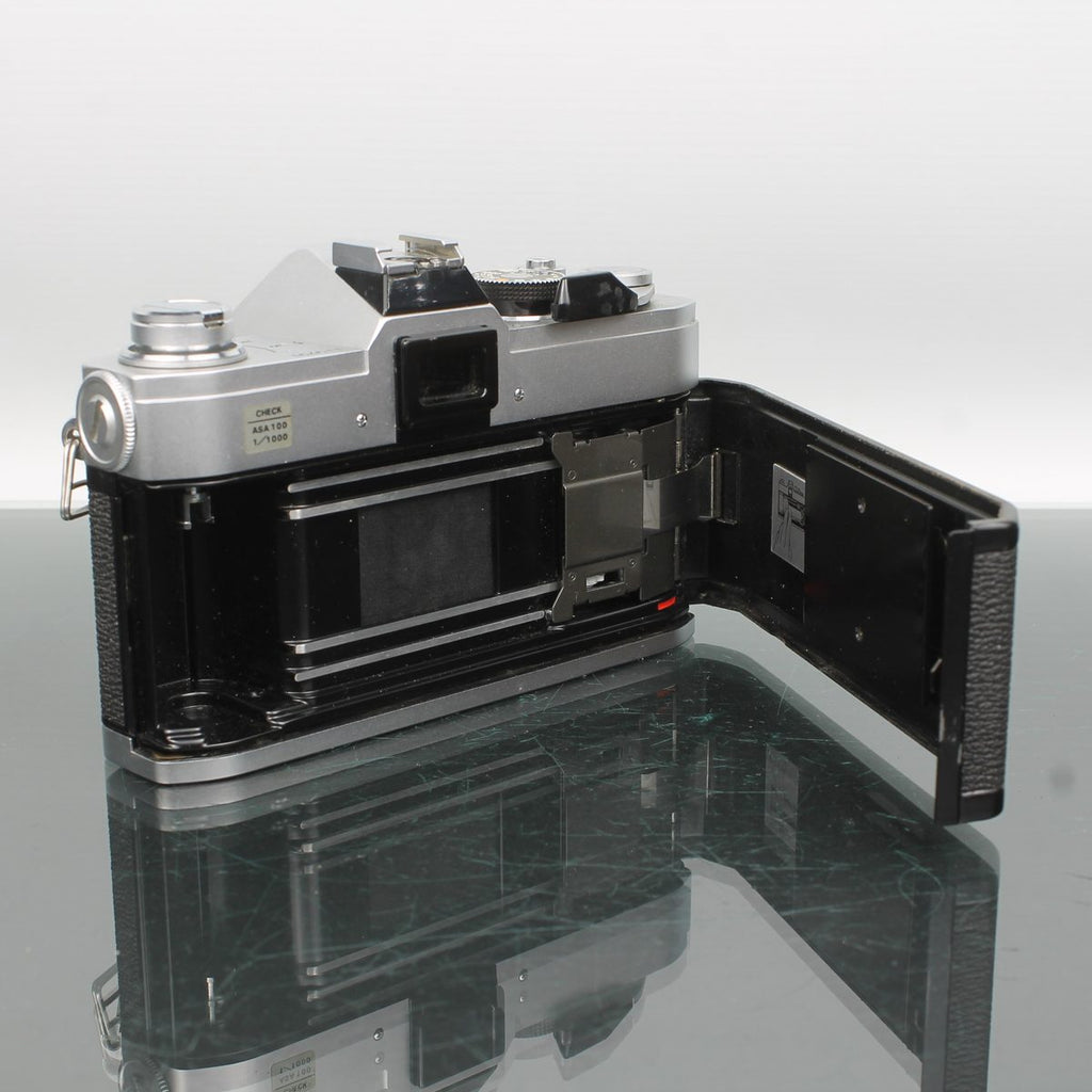 Canon FTb QL + 50mm 1.8 S.C.
