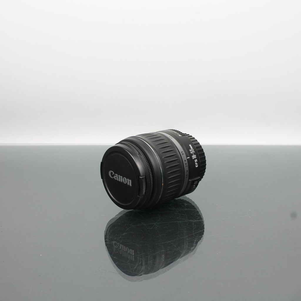 Canon EOS 1000D + EF-S 18-55mm f/3.5-5.6 II