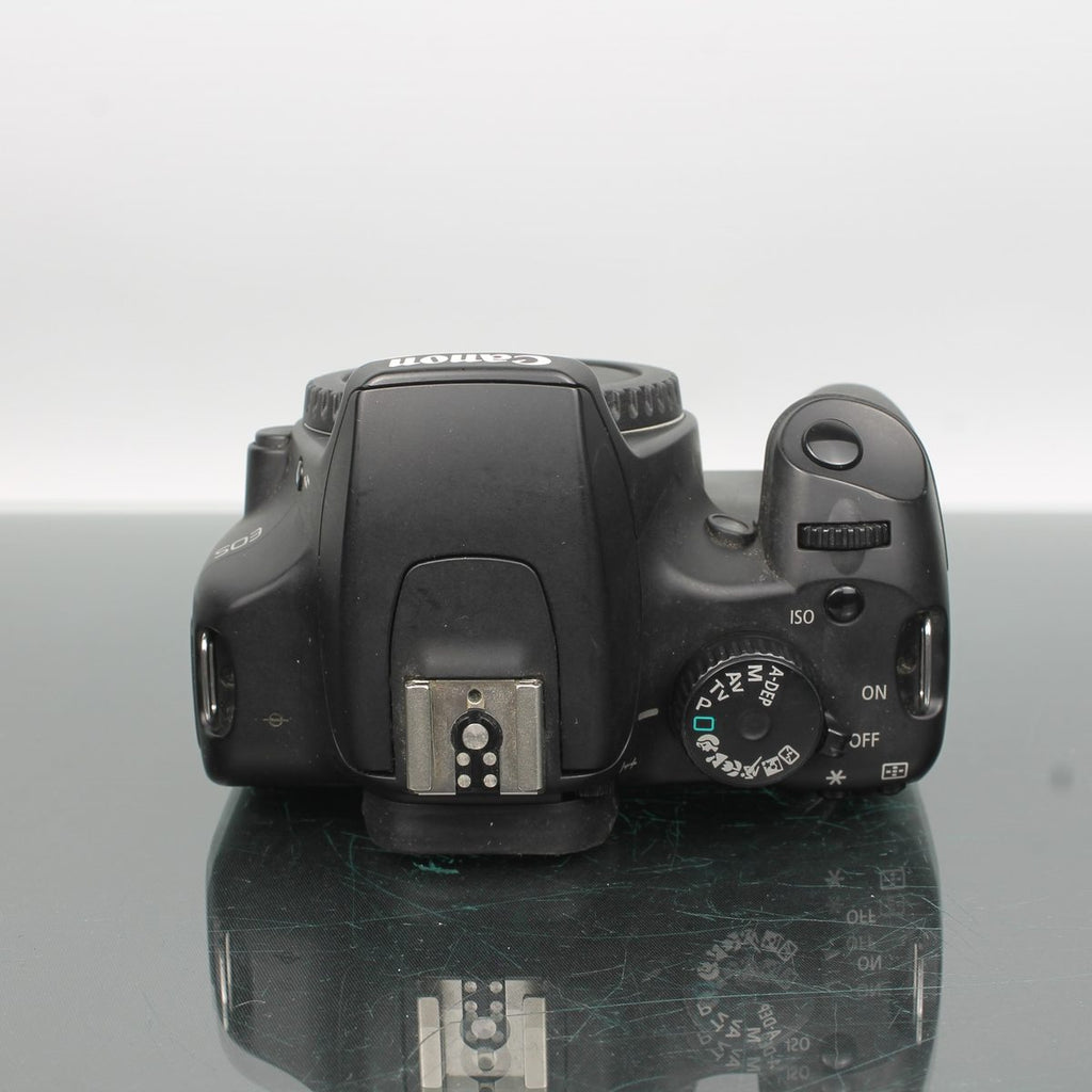 Canon EOS 1000D + EF-S 18-55mm f/3.5-5.6 II