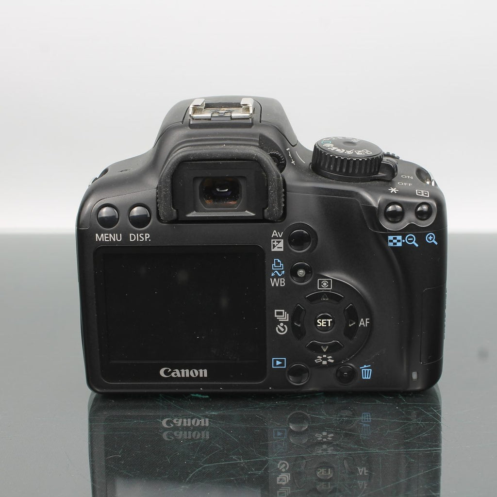 Canon EOS 1000D + EF-S 18-55mm f/3.5-5.6 II