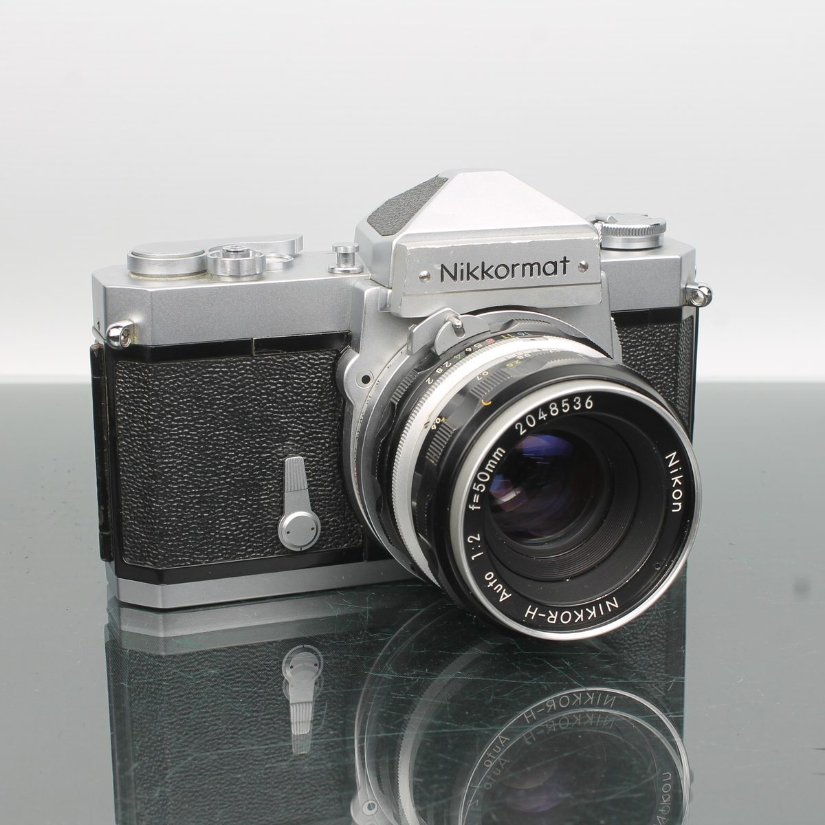 Nikon Nikkormat FT + Nikkor-H Auto 50mm f/2