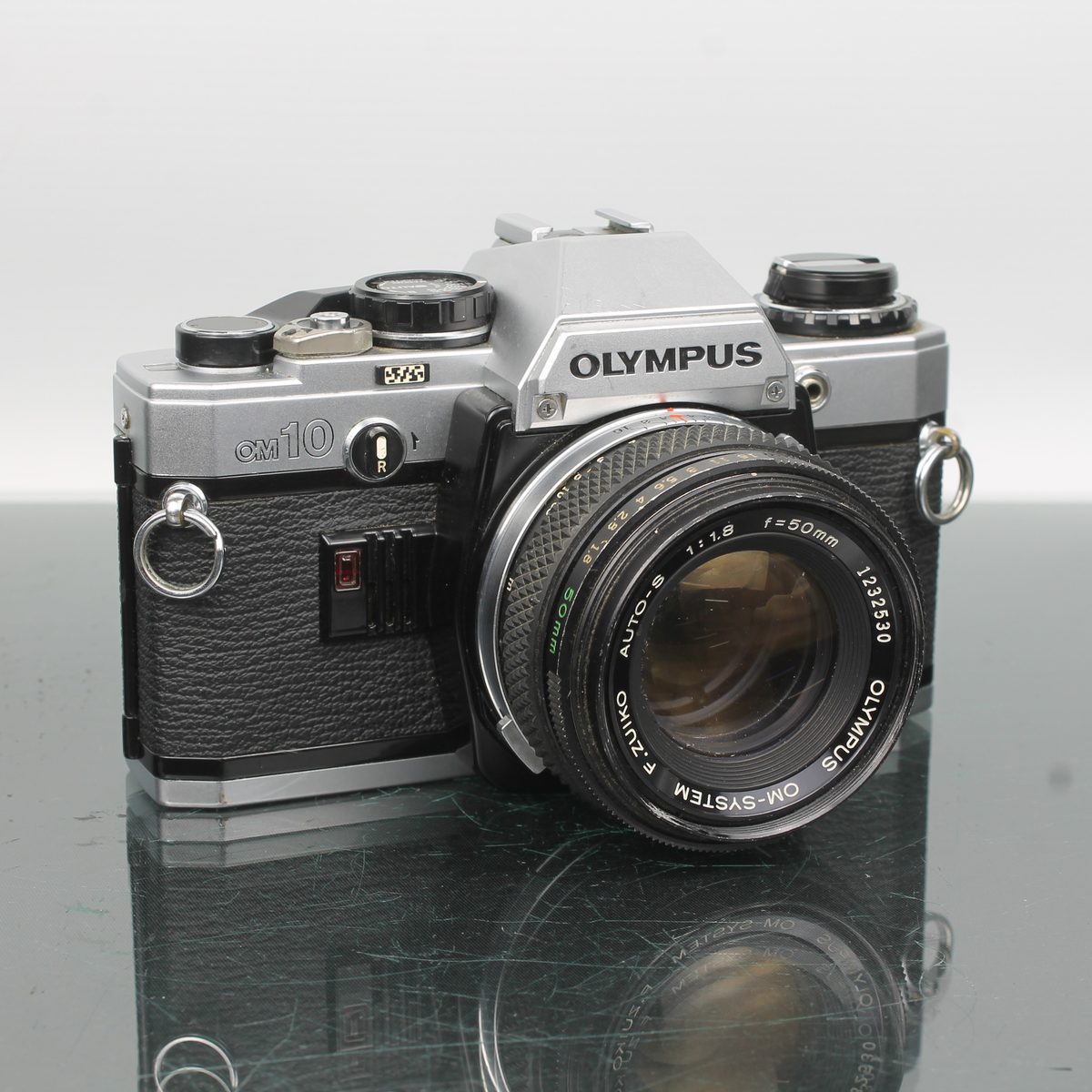 Olympus OM10 + 50mm f/1.8