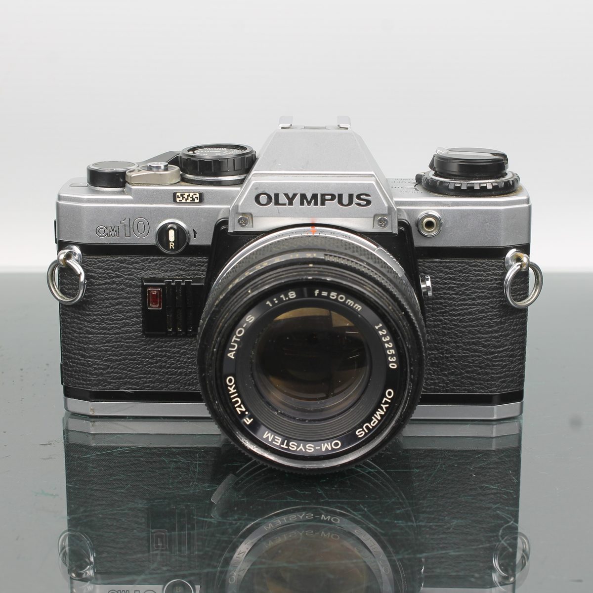 Olympus OM10 + 50mm f/1.8