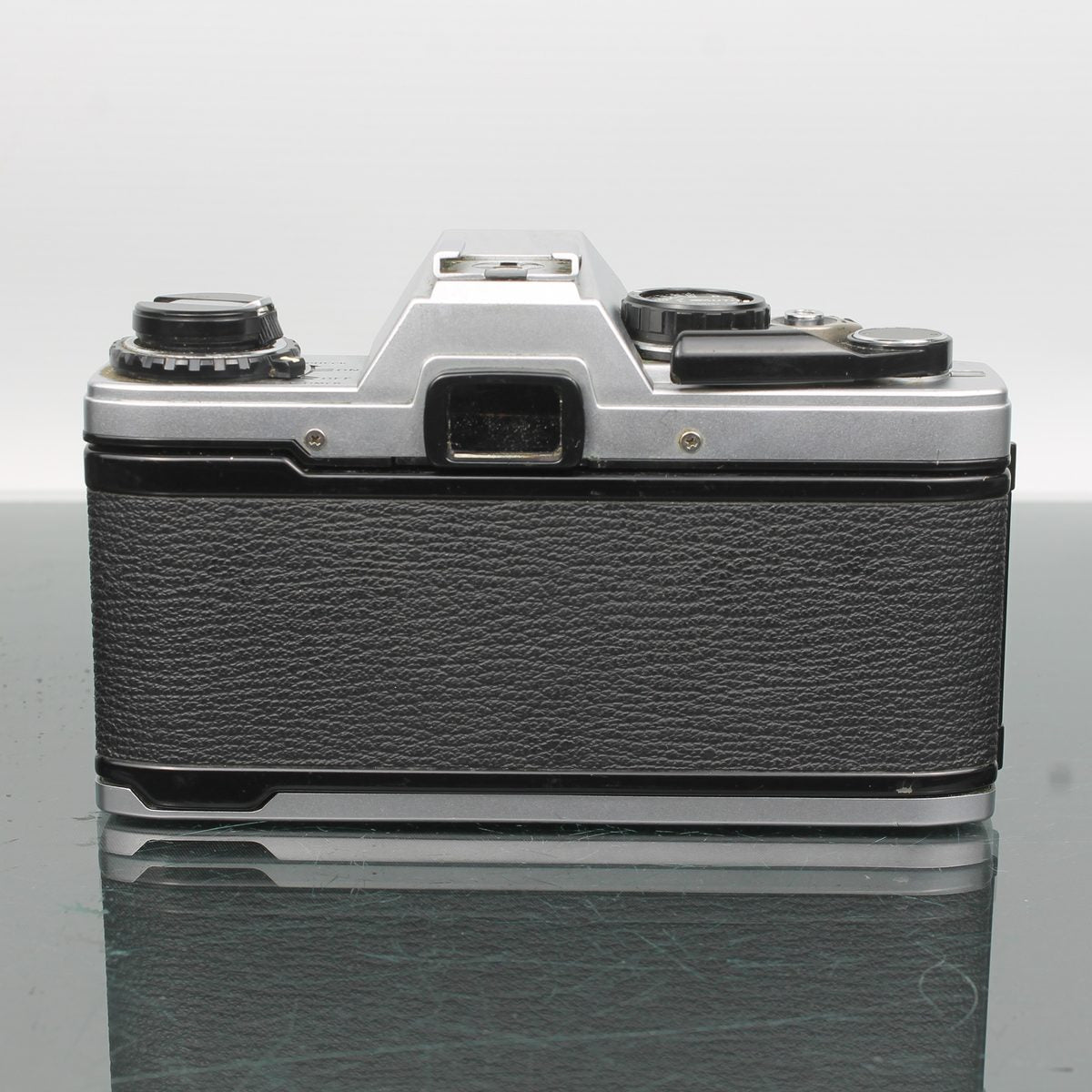 Olympus OM10 + 50mm f/1.8