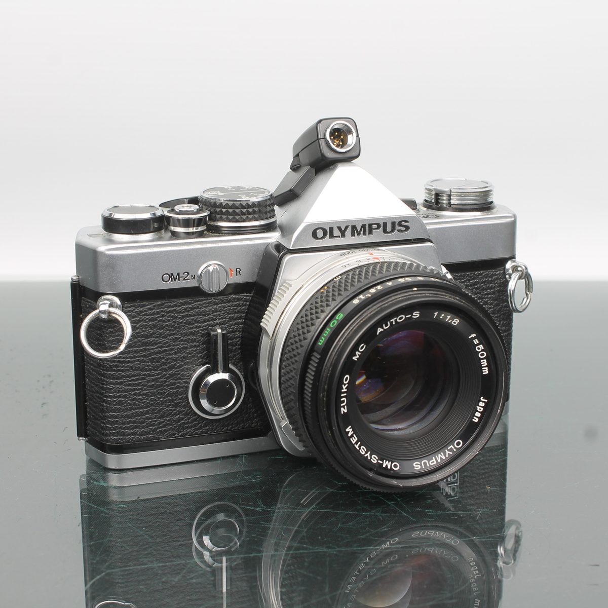 Olympus OM-2N + Zuiko MC Auto-S 50mm f/1.8