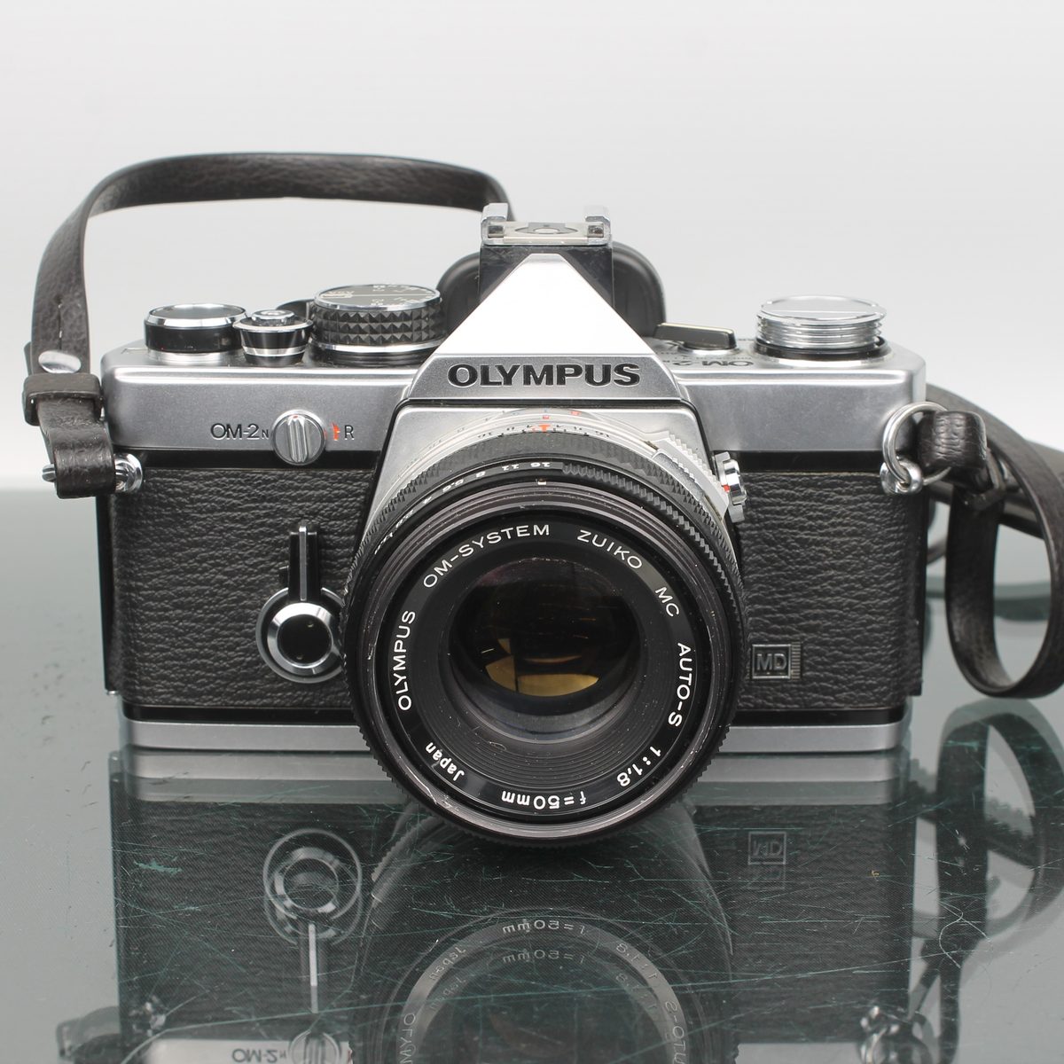 Olympus OM-2n + Zuiko MC Auto-s 50mm f/1.8