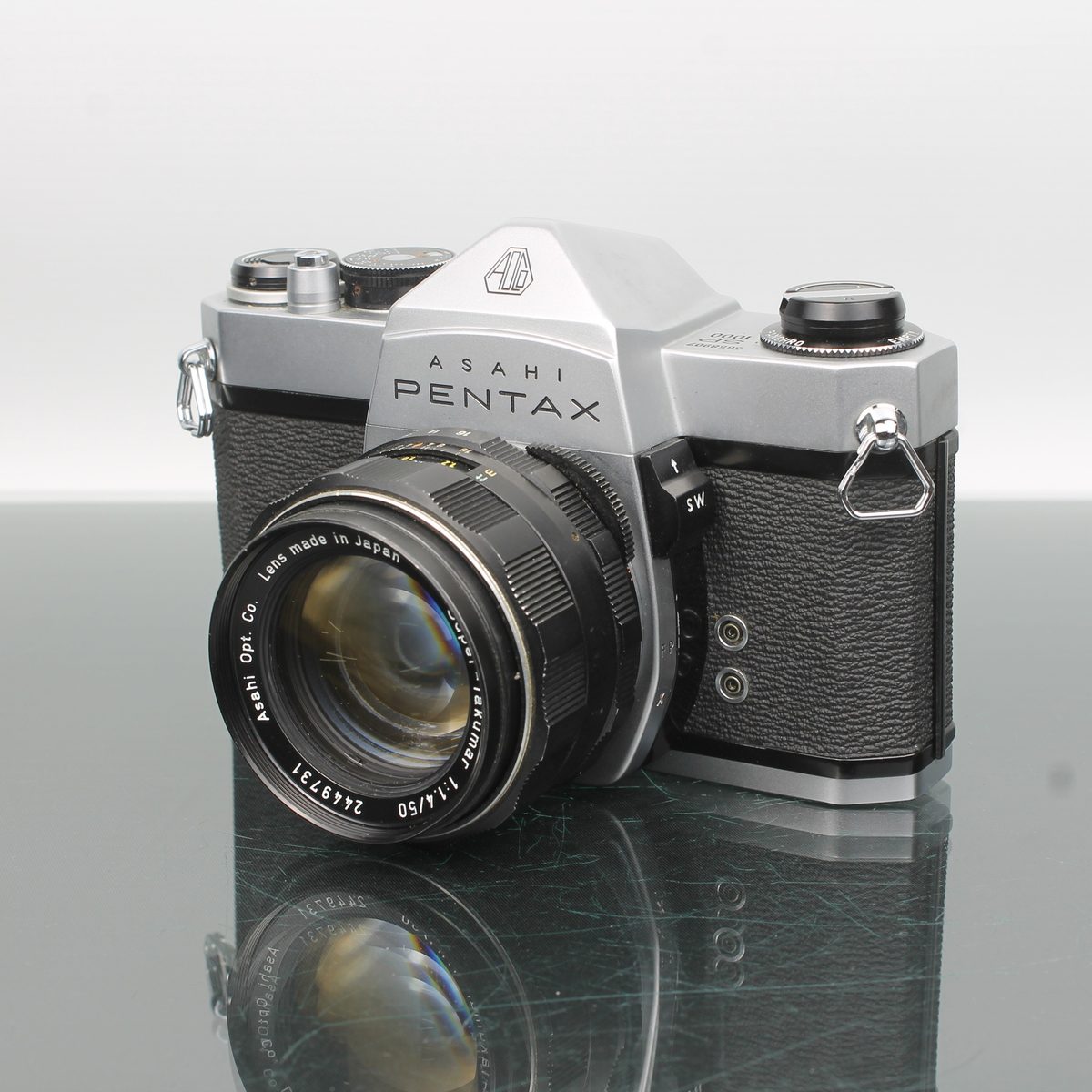 Asahi Pentax SP 1000 + Super Takumar 50mm f/1.4