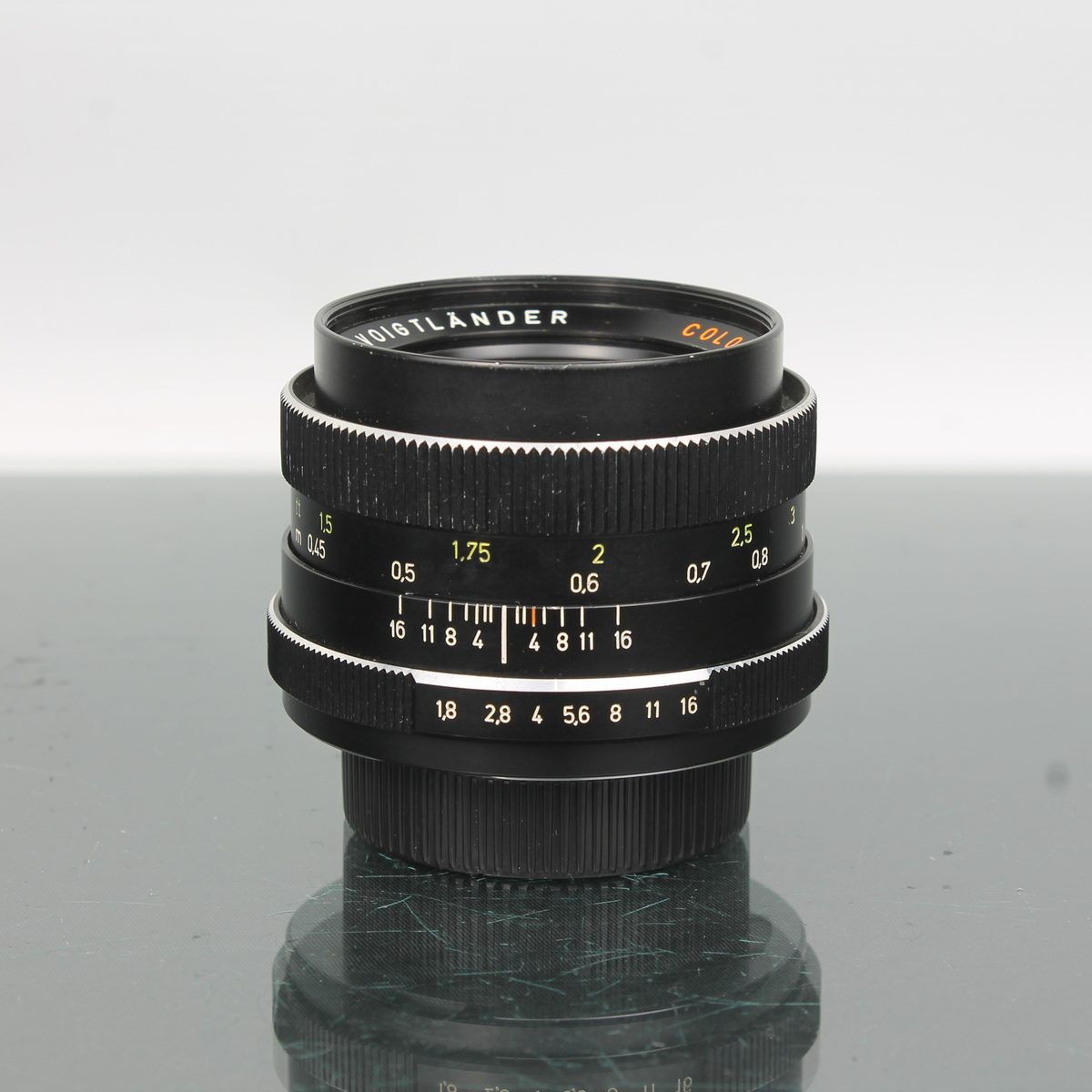 Voigtländer Color-Ultron 50mm f/1.8