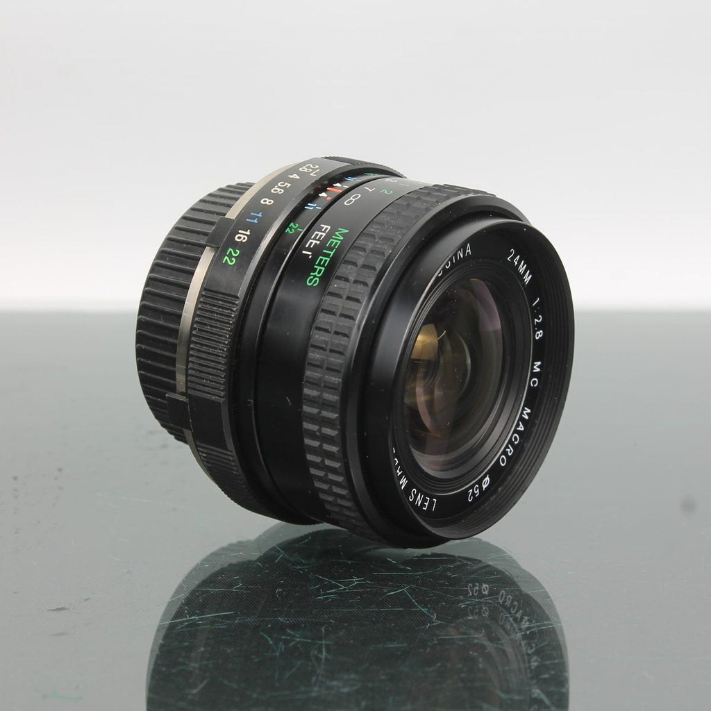Cosina 24mm f/2.8