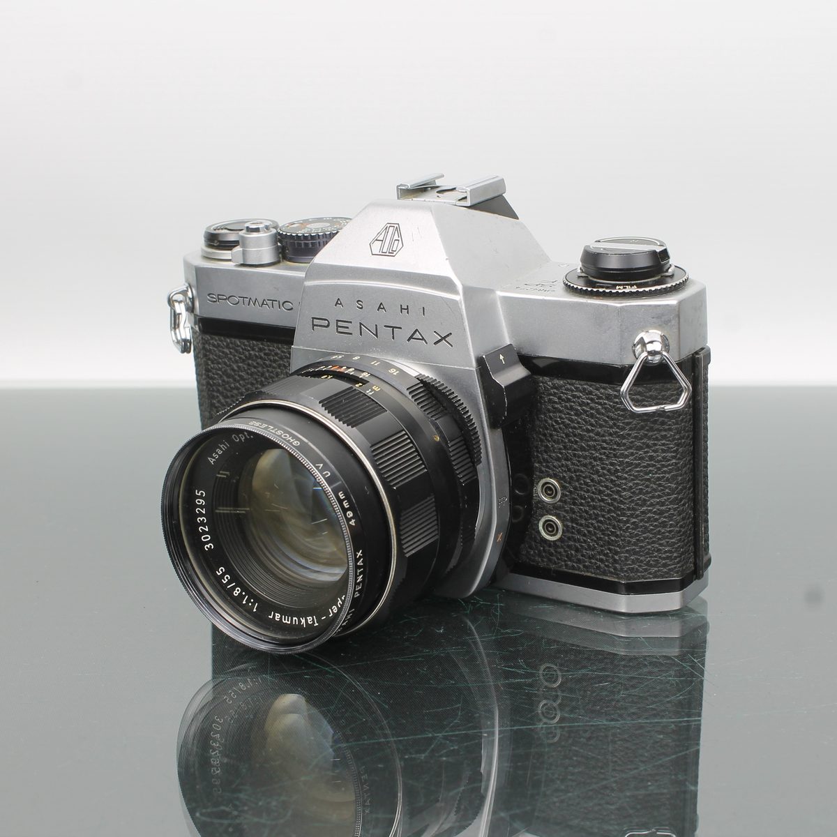 Asahi Pentax Spotmatic F + Super-Takumar 55mm 1/1.8