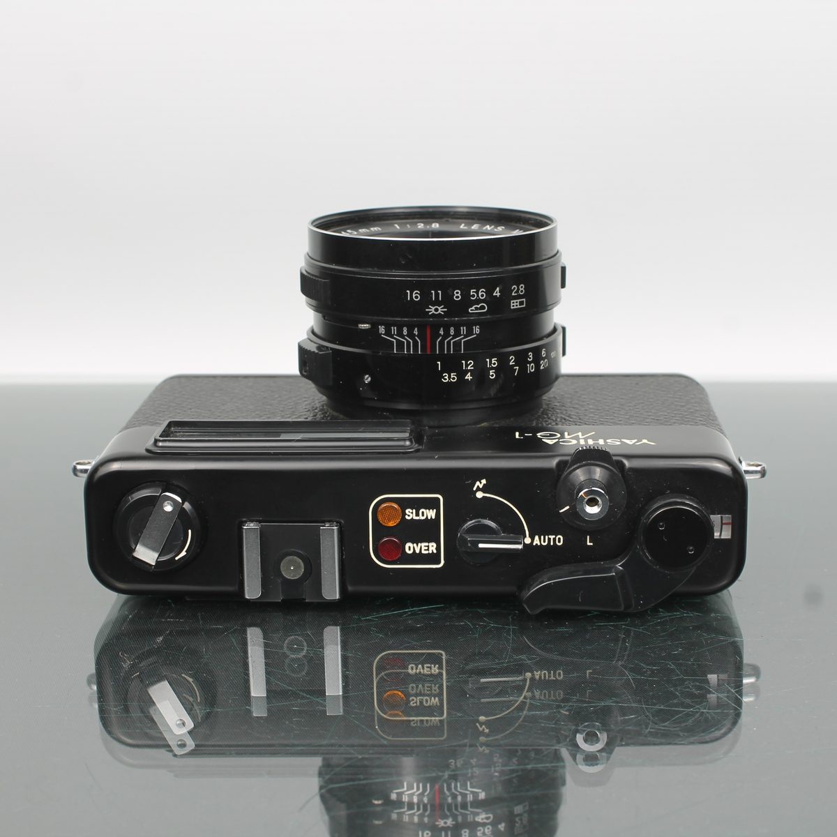 Yashica MG-1