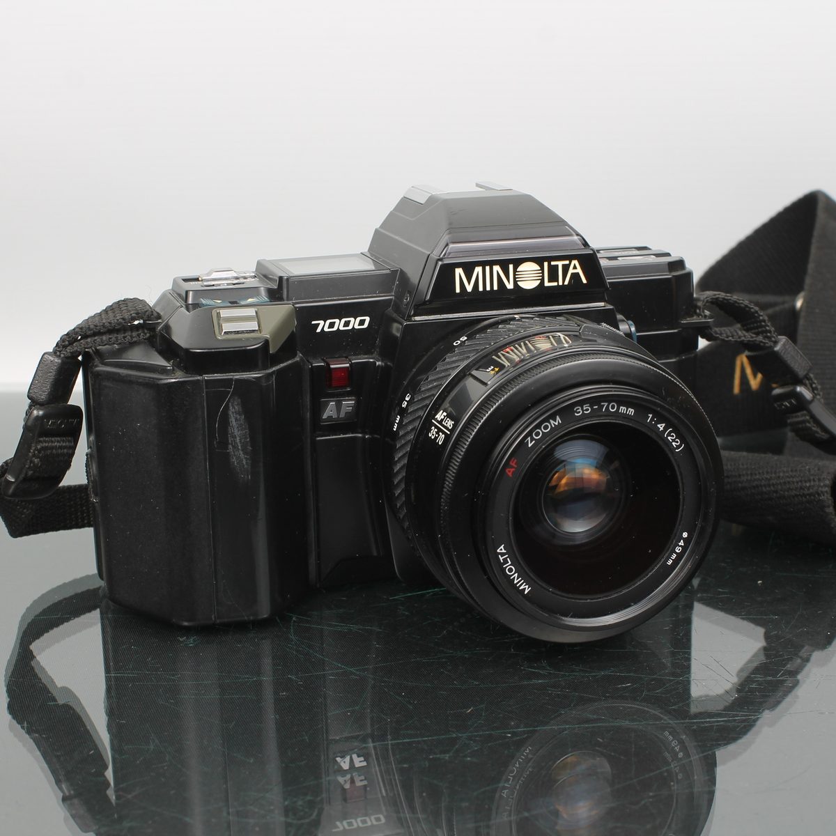 Minolta 7000 AF + Minolta AF Zoom 35-70mm f/4