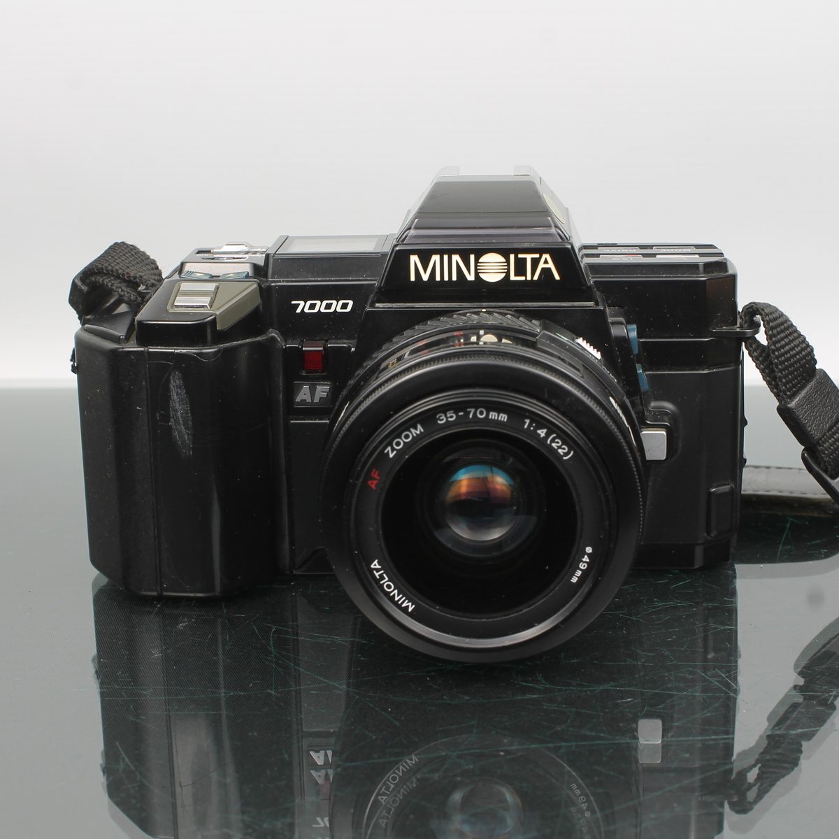Minolta 7000 AF + Minolta AF Zoom 35-70mm f/4