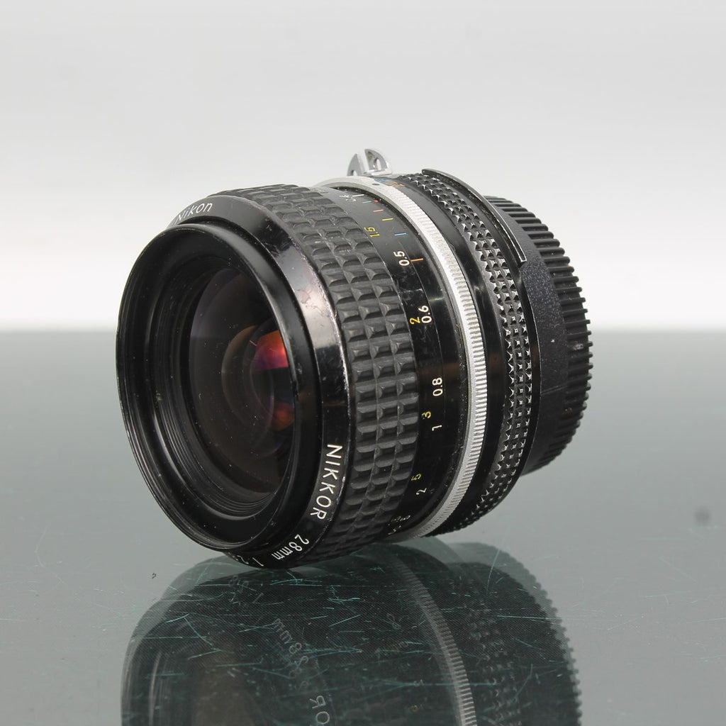 Nikon Nikkor 28mm 1:2.8