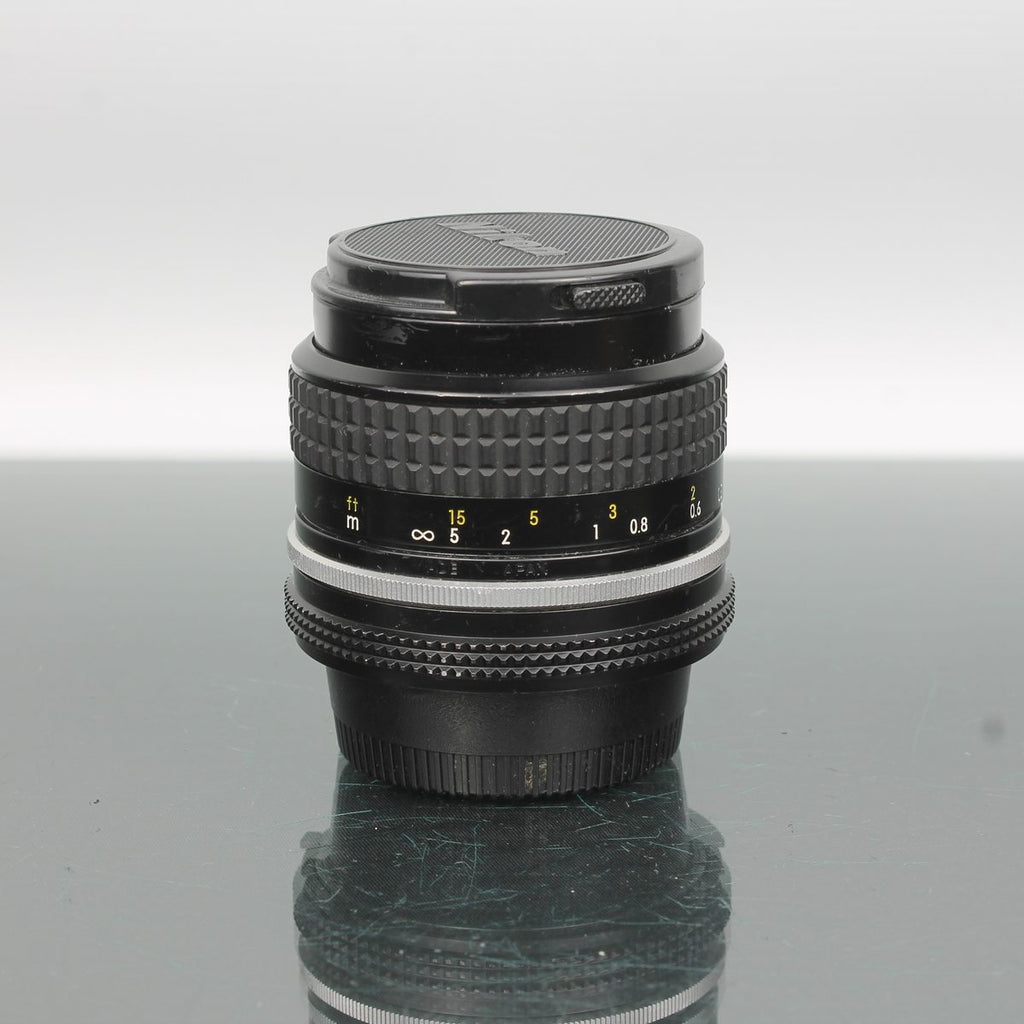 Nikon Nikkor 28mm 1:3.5