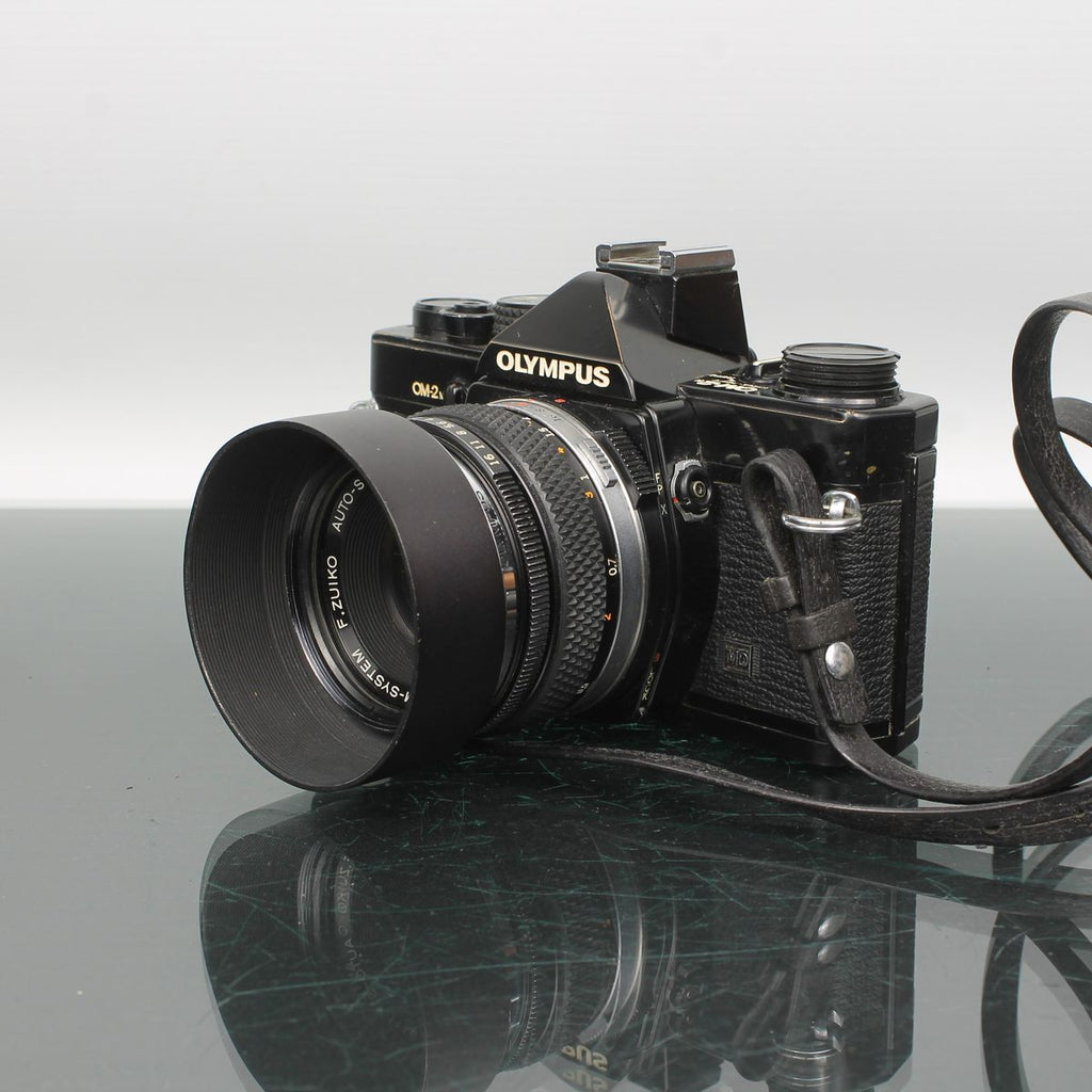Olympus OM-2 + F.Zuiko Auto-S 50mm f/1.8