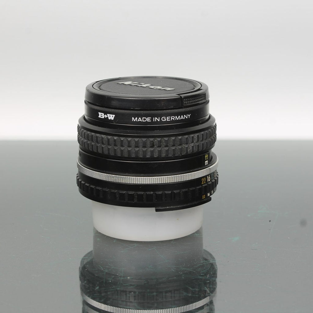 Nikon Series E 28mm f/2.8