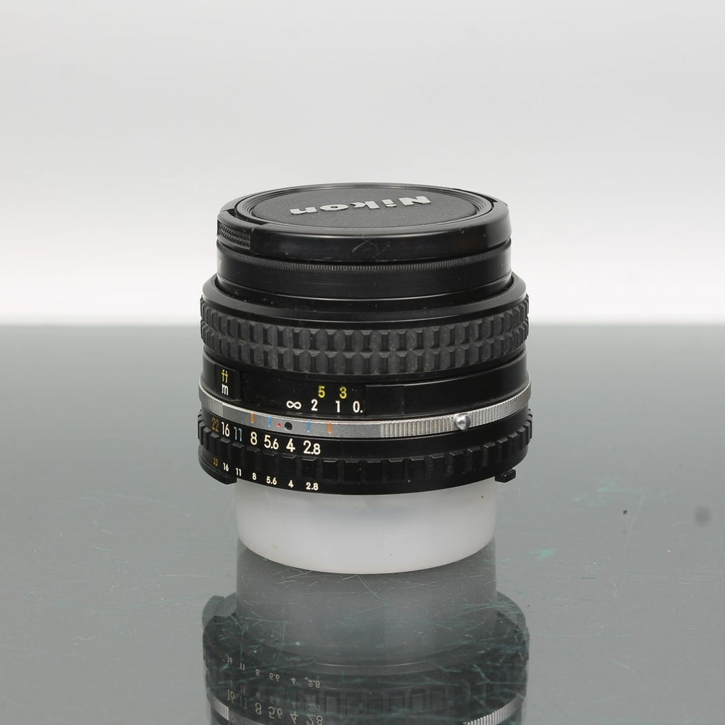 Nikon Series E 28mm f/2.8