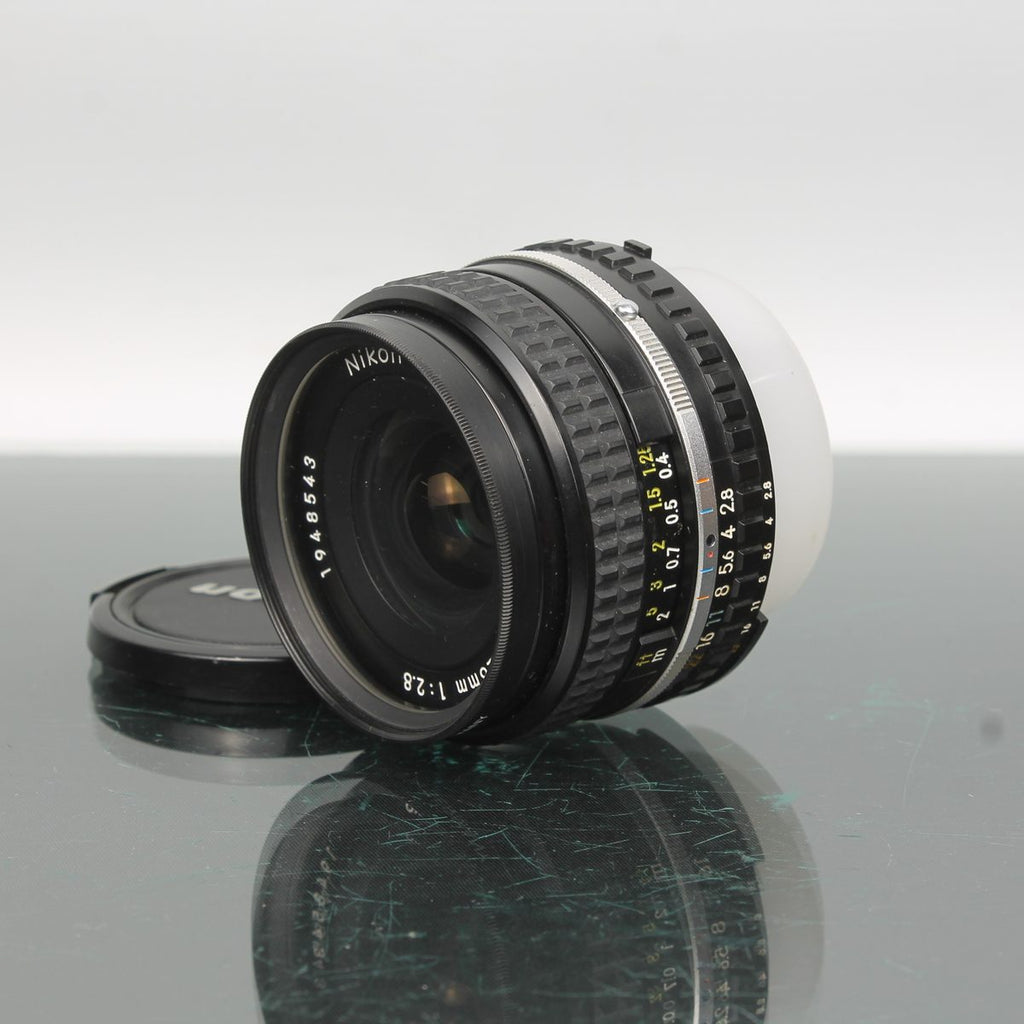 Nikon Series E 28mm f/2.8