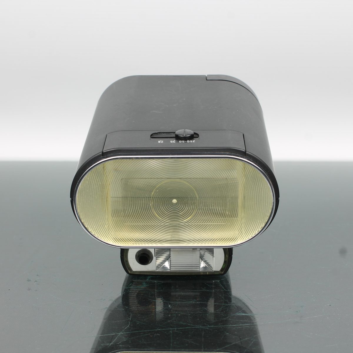Camera flashes – Dutch|Thrift