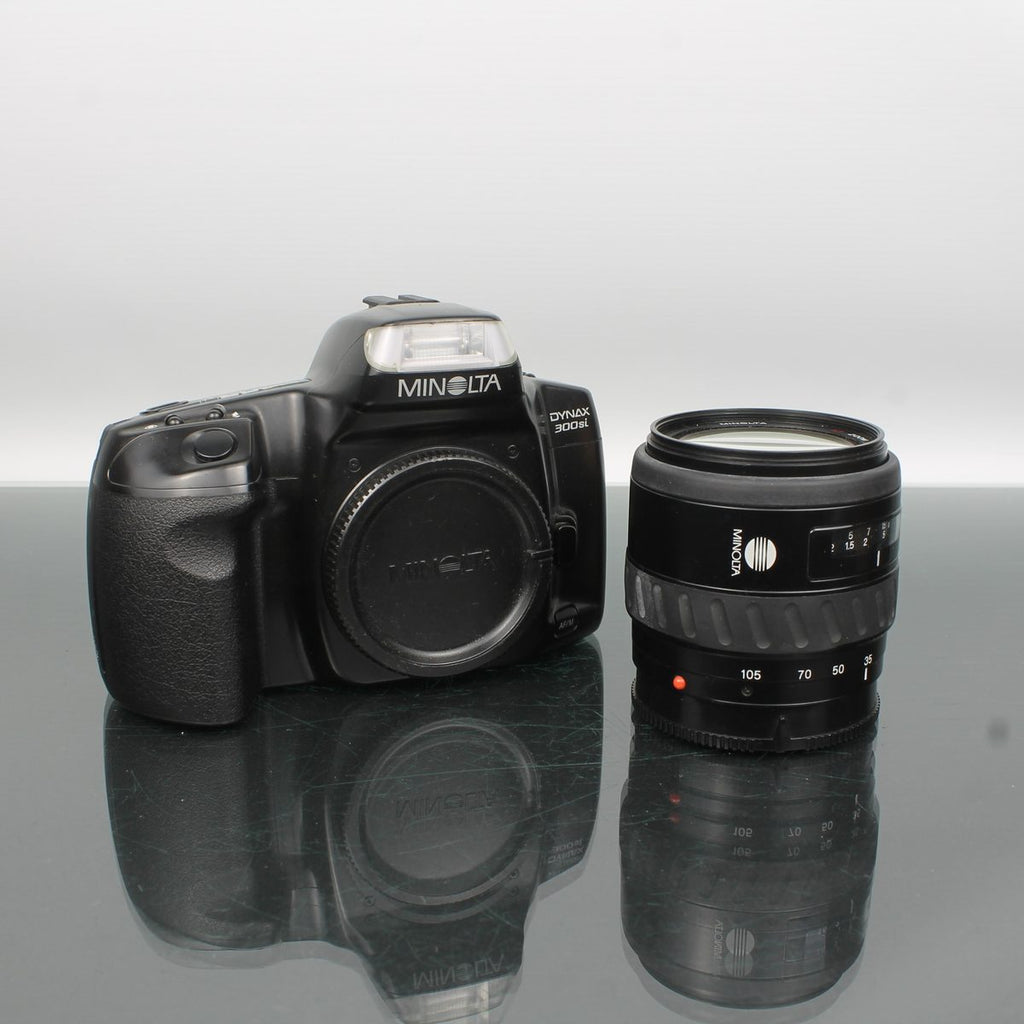 Minolta Dynax 300si + AF Zoom 35-105mm f/3.5-4.5