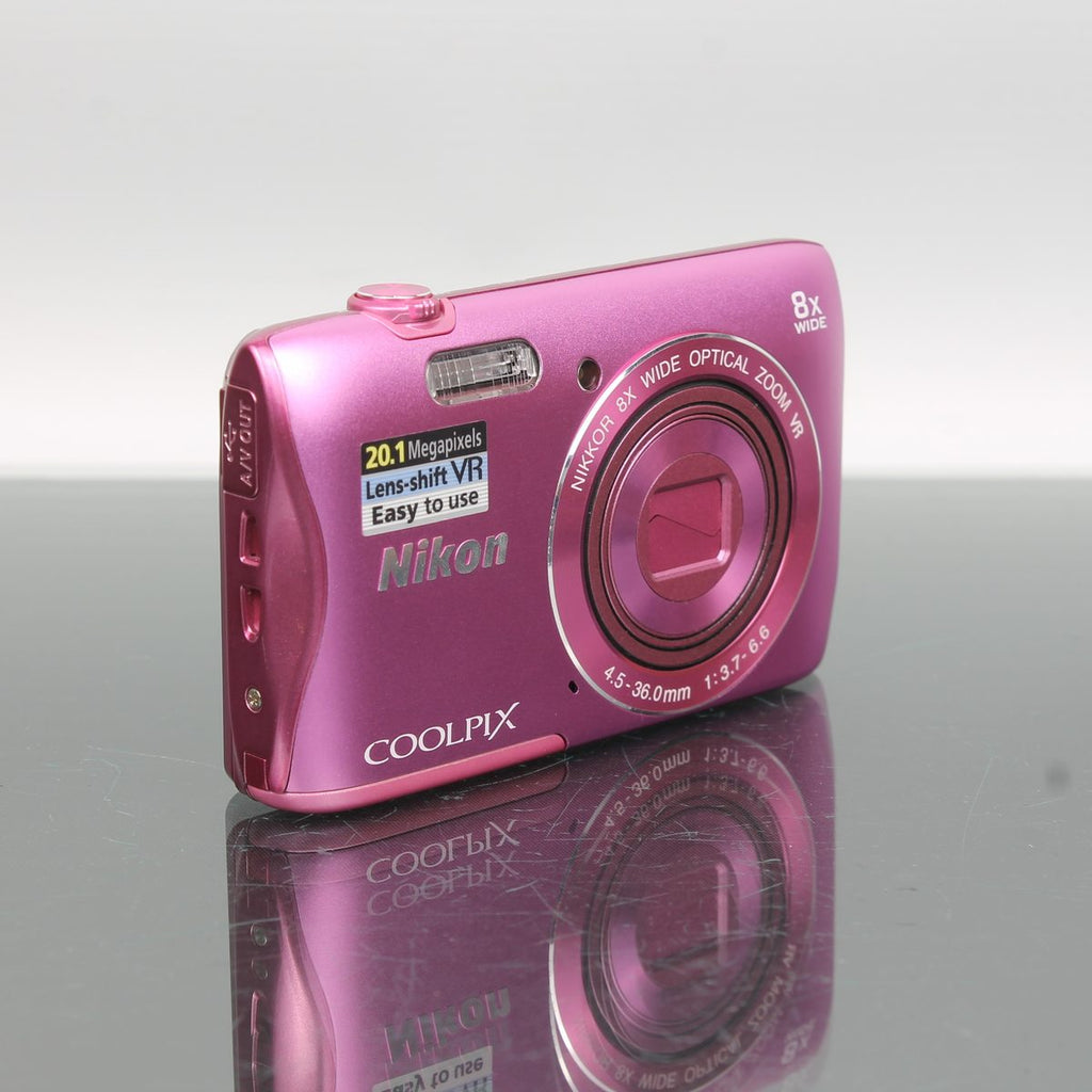 Nikon Coolpix S3700