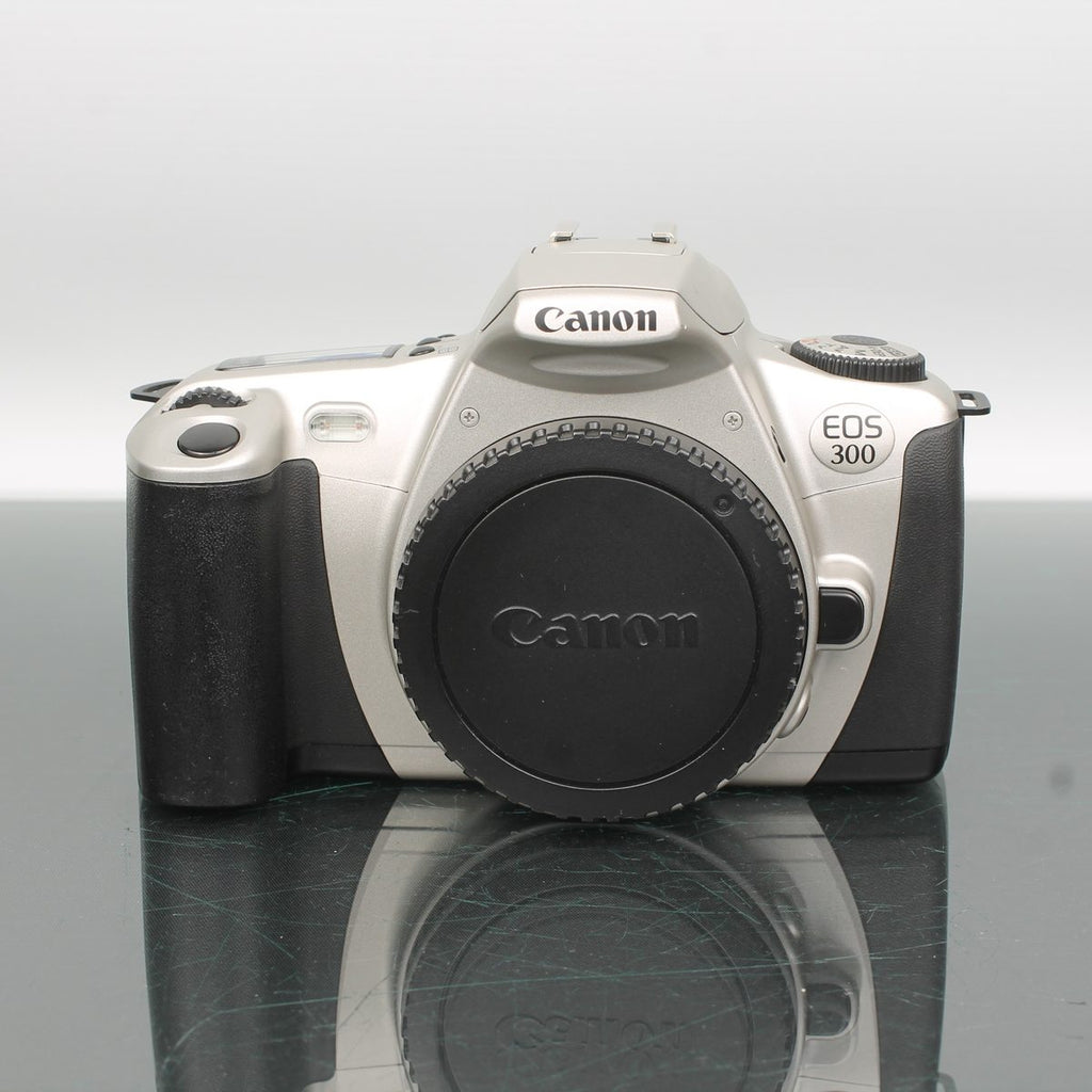 Canon EOS 300 + Canon Zoom Lens EF 29-90mm F/4-5.6