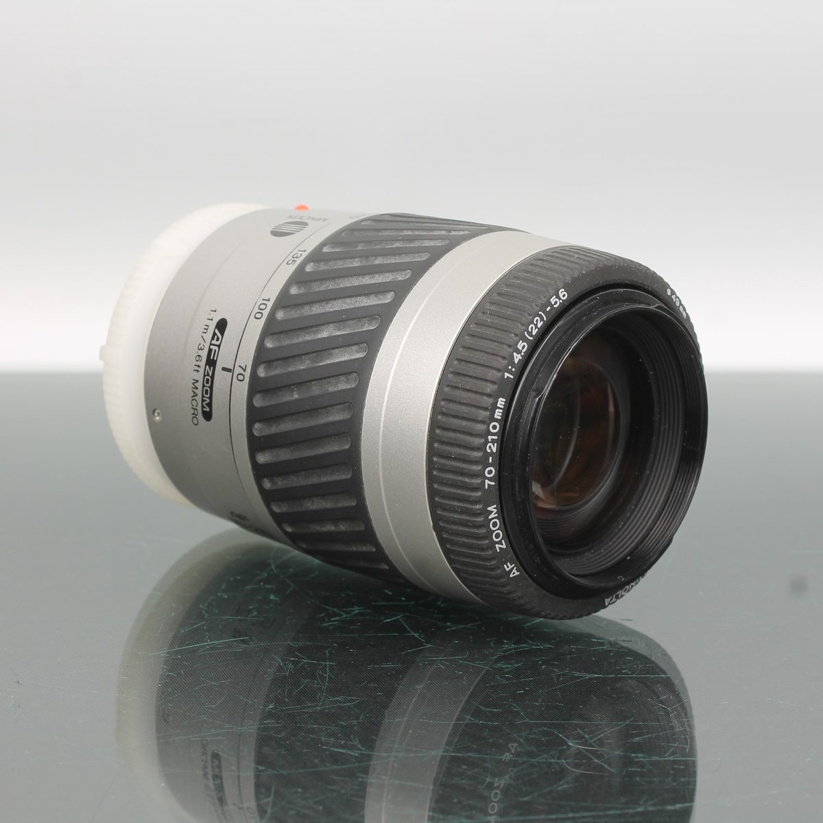 Minolta AF Zoom 70-210mm f/4.5-5.6