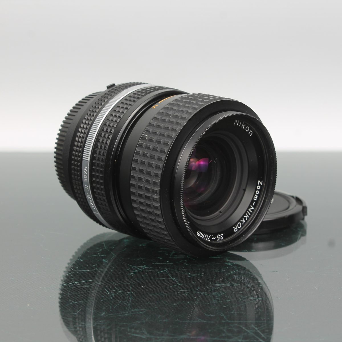 Nikon Zoom Nikkor 35-70mm f/3.3-4.5