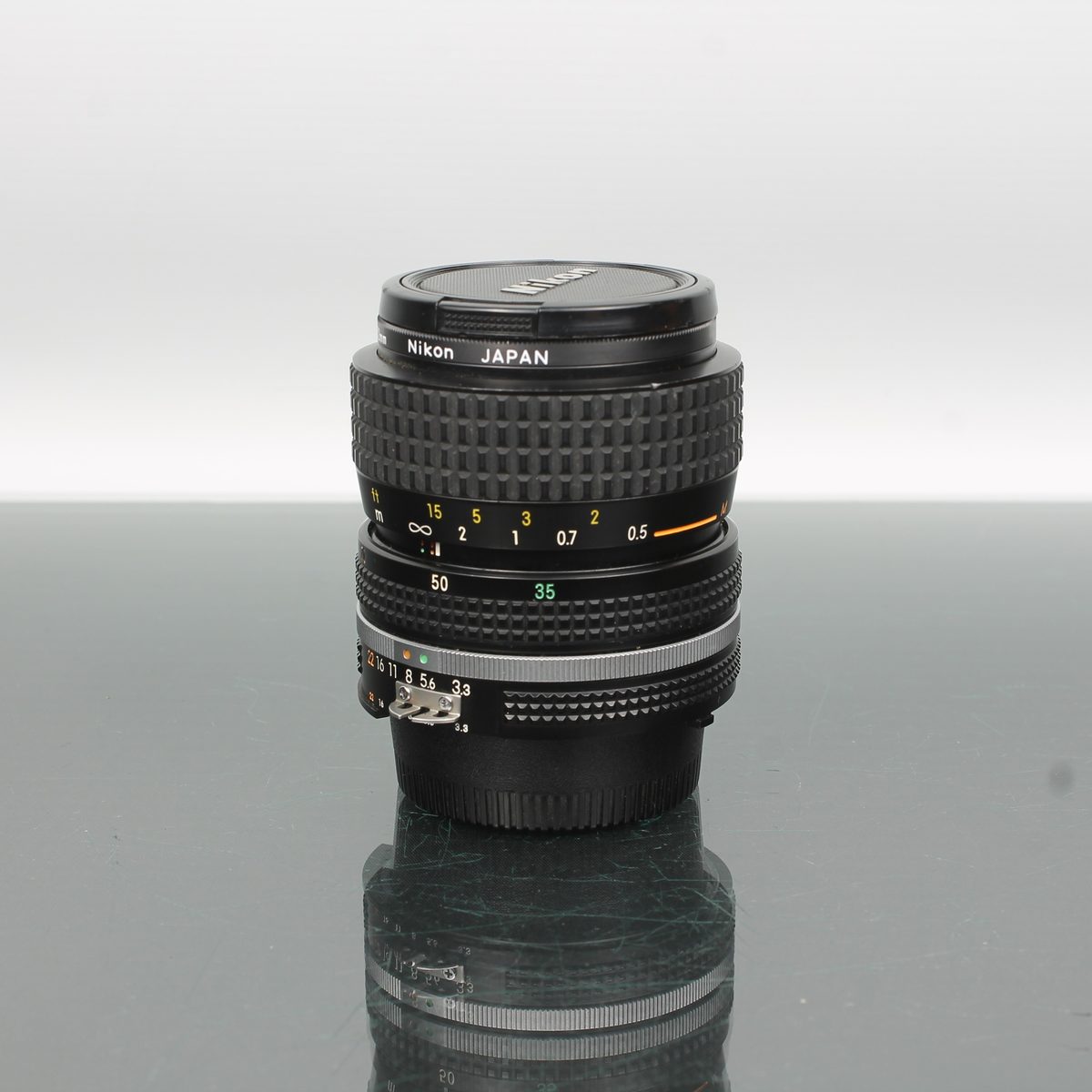 Nikon Zoom Nikkor 35-70mm f/3.3-4.5