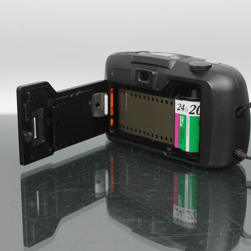 Pentax Espio 738