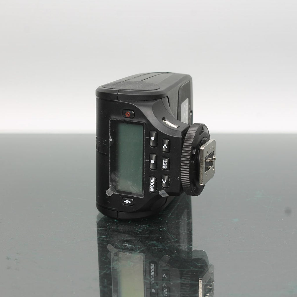 MEIKE Speedlite MK320