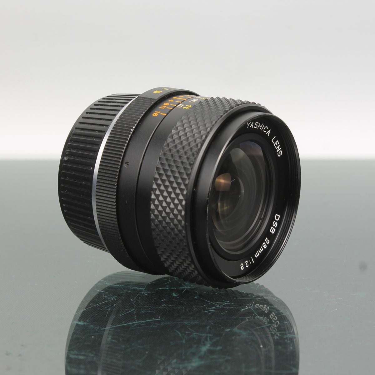 Yashica DSB 28mm 1:2.8