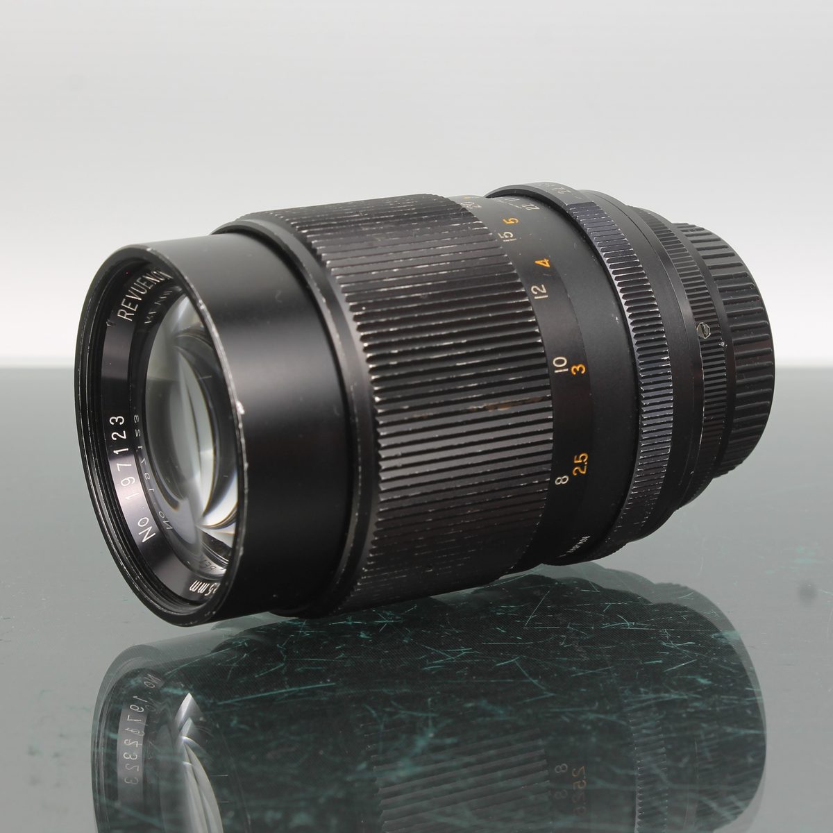 Revuenon-Special 1:2.8 F=135mm