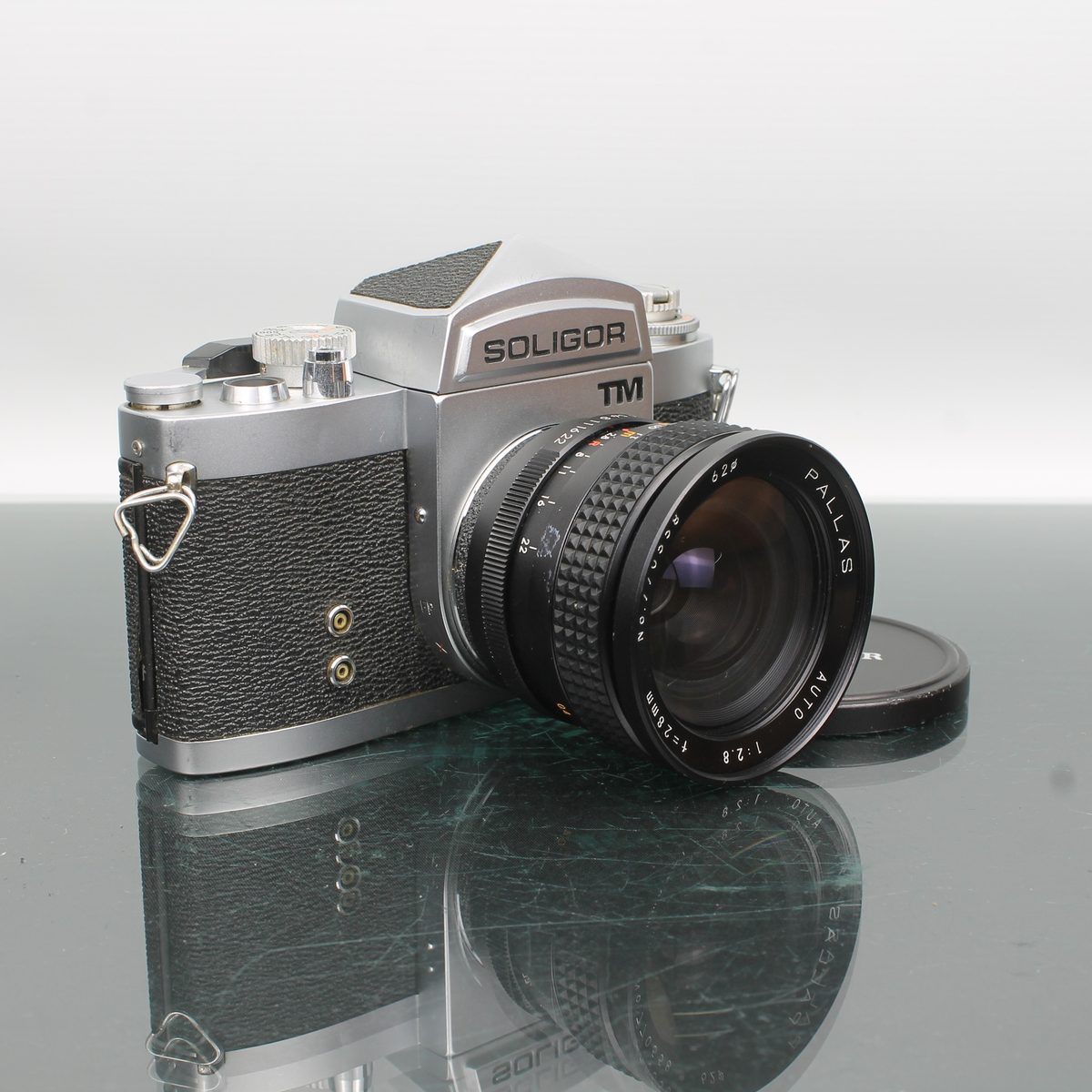 Soligor TM + Pallas 1:2.8 F=28mm