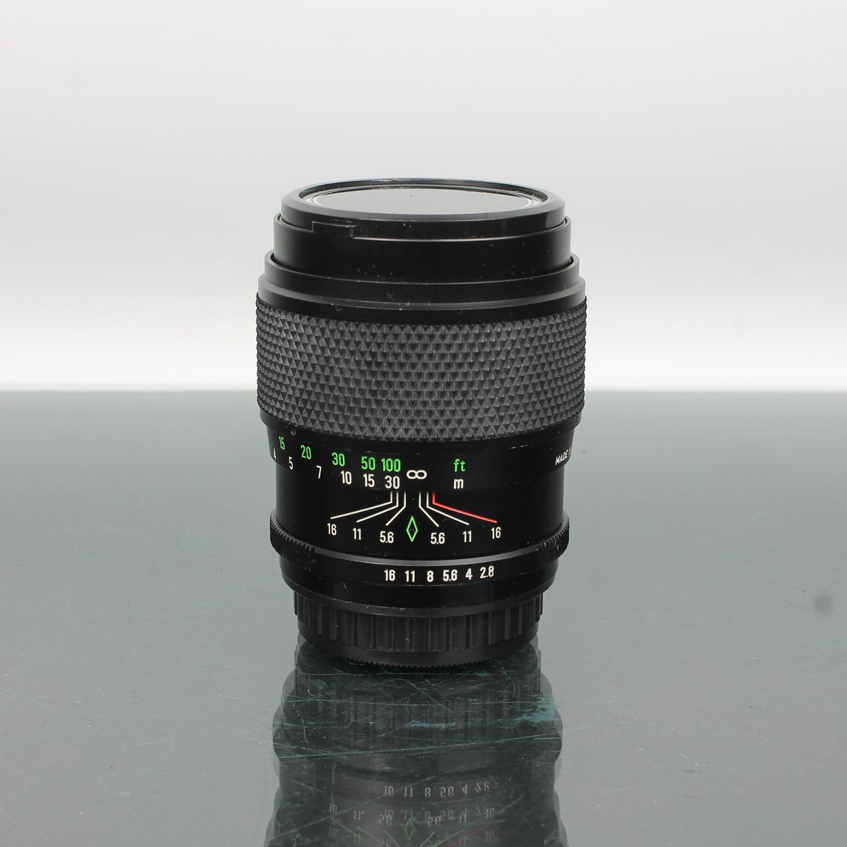 Revuenon 1:2.8 F=135mm