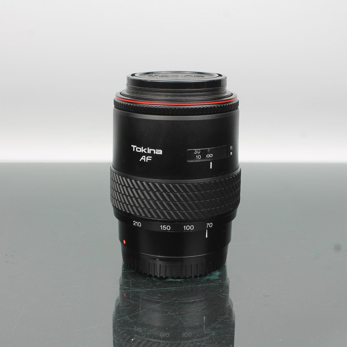 Tokina AF 70-210mm 1:4-5.6