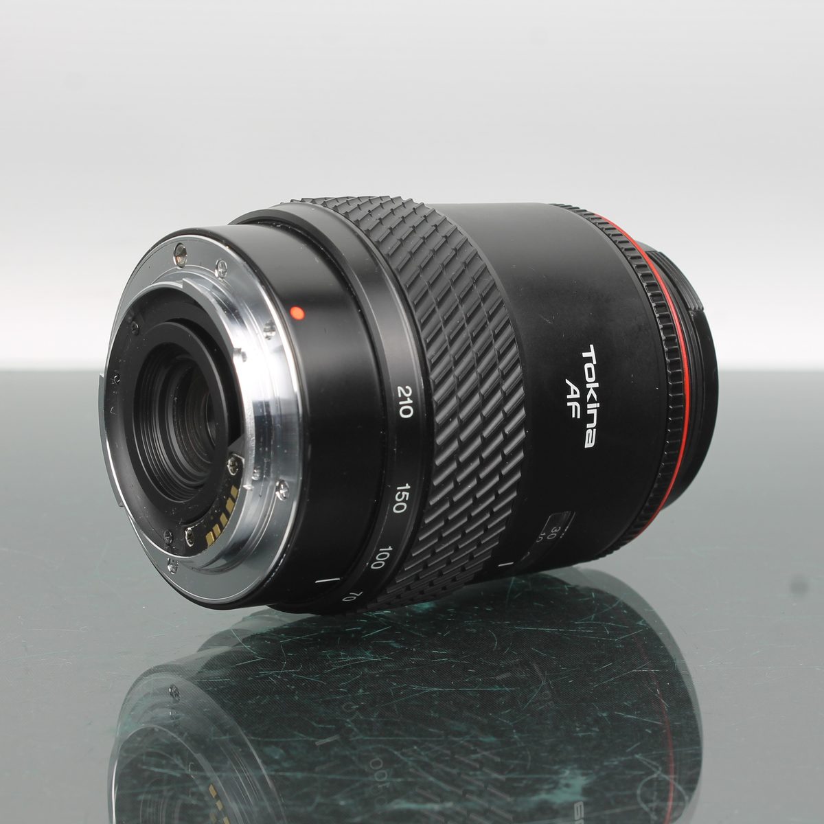 Tokina AF 70-210mm 1:4-5.6