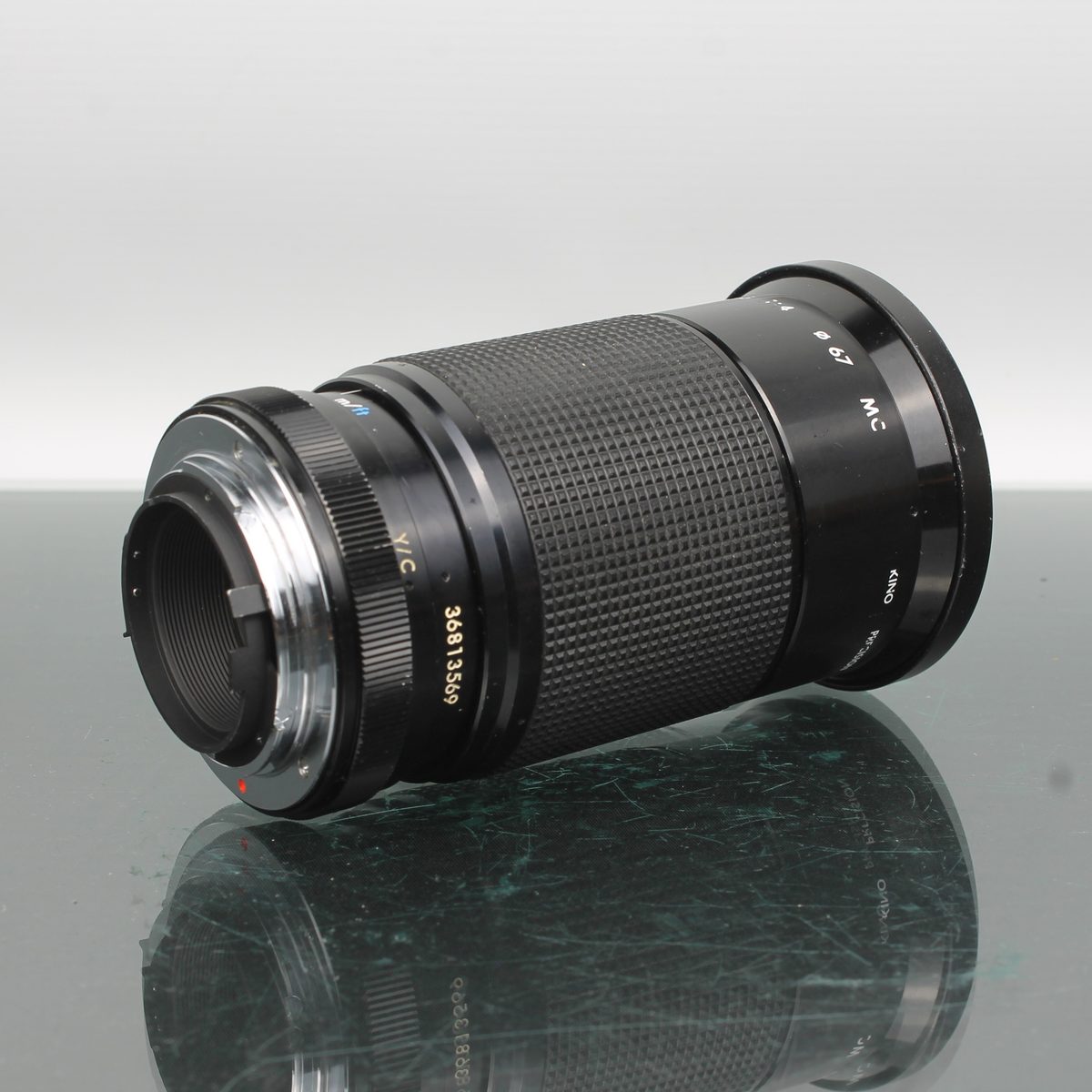 Kiron 28-105mm f/3.2-4.5 MC
