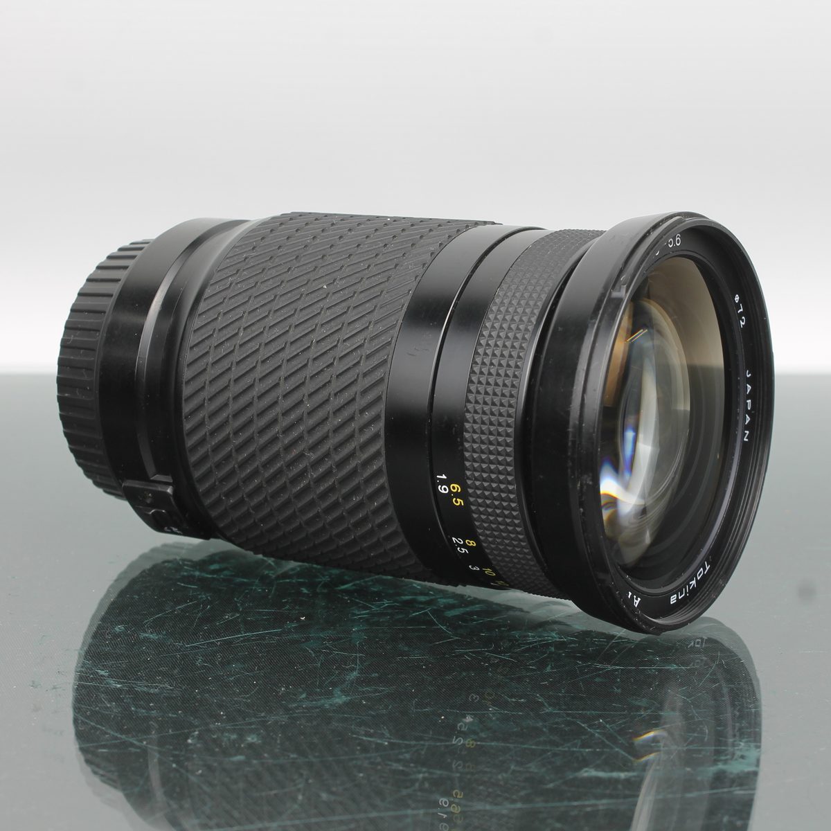 Tokina AF 28-210mm 1:3.5-5.6