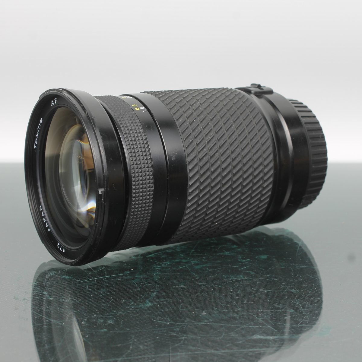 Tokina AF 28-210mm 1:3.5-5.6