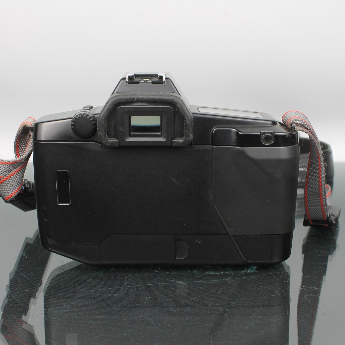 Canon EOS 650 + Canon EF 35-70mm 1:3.5-4.5