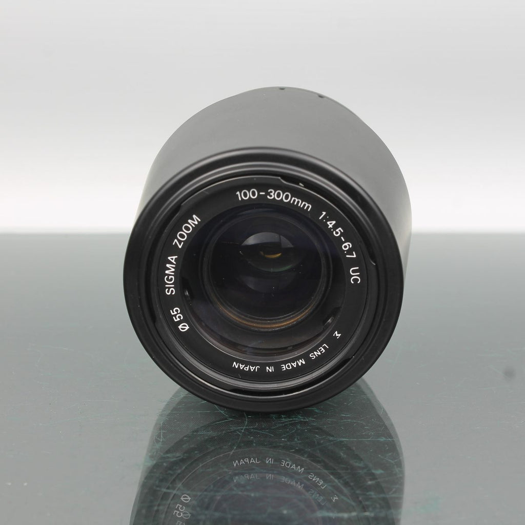 Sigma 100-300mm f/4.5-6.7 UC